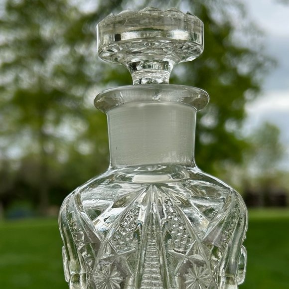 Vintage Pressed Glass Perfume / Cologne Bottle with Stopper / Dauber 6 1/4” tall - Picture 6 of 7